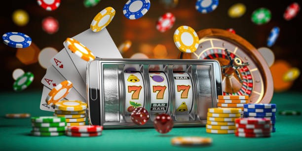 Live dealer Caribbean Stud Poker table on gila128 with five-card hands displayed and betting interface visible